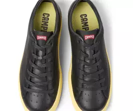 Sneaker Camper Runner Negro frontal